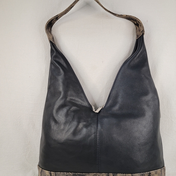 ​CECCONI PIERO Italy Black Leather Hobo Bag Snakeskin Trim Large Shoulder Bag
​ - Picture 5 of 13
